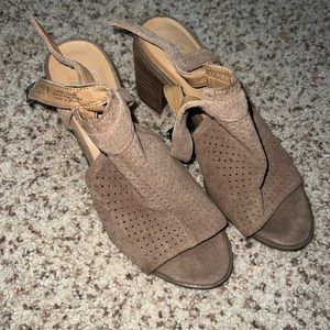 EUC🎉 Leather/Suede Slingback Sandals